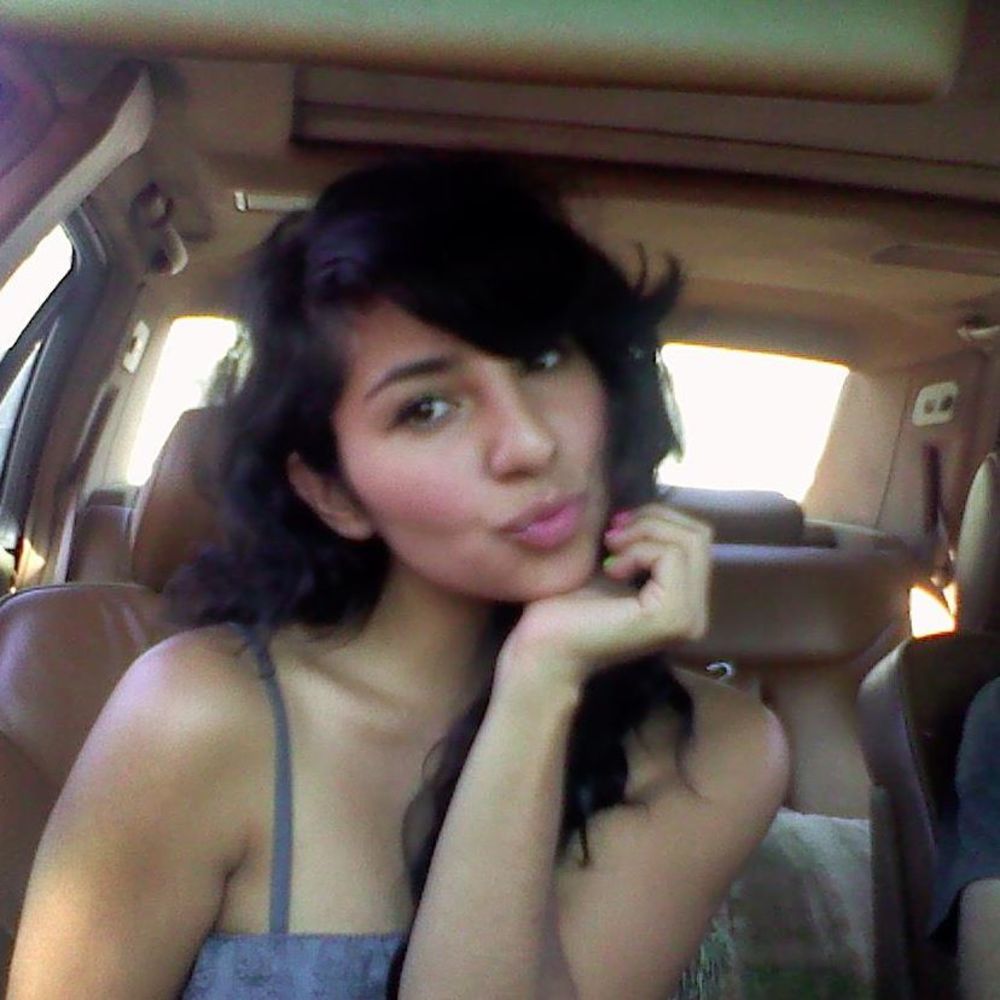 Meet your Posher, Julisa